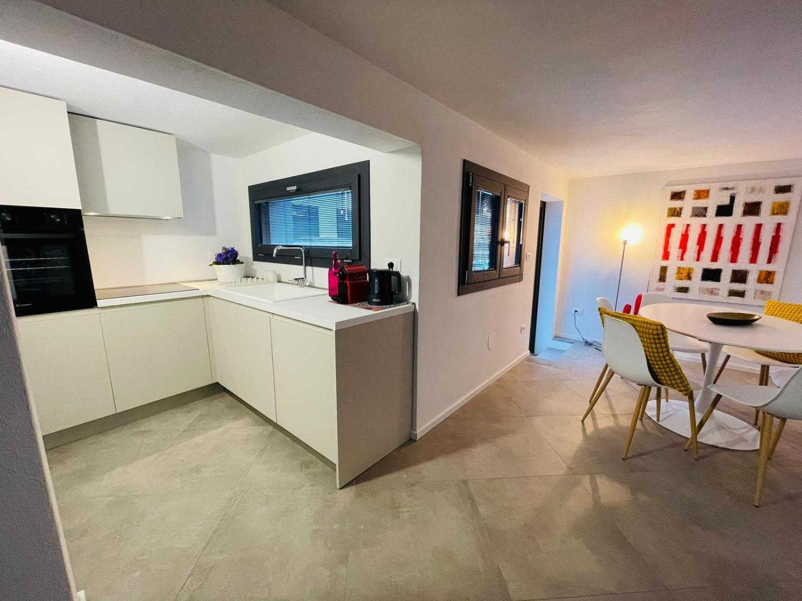 Elisa Apartments B - In Front Of The Walls Of ลุคคา ภายนอก รูปภาพ