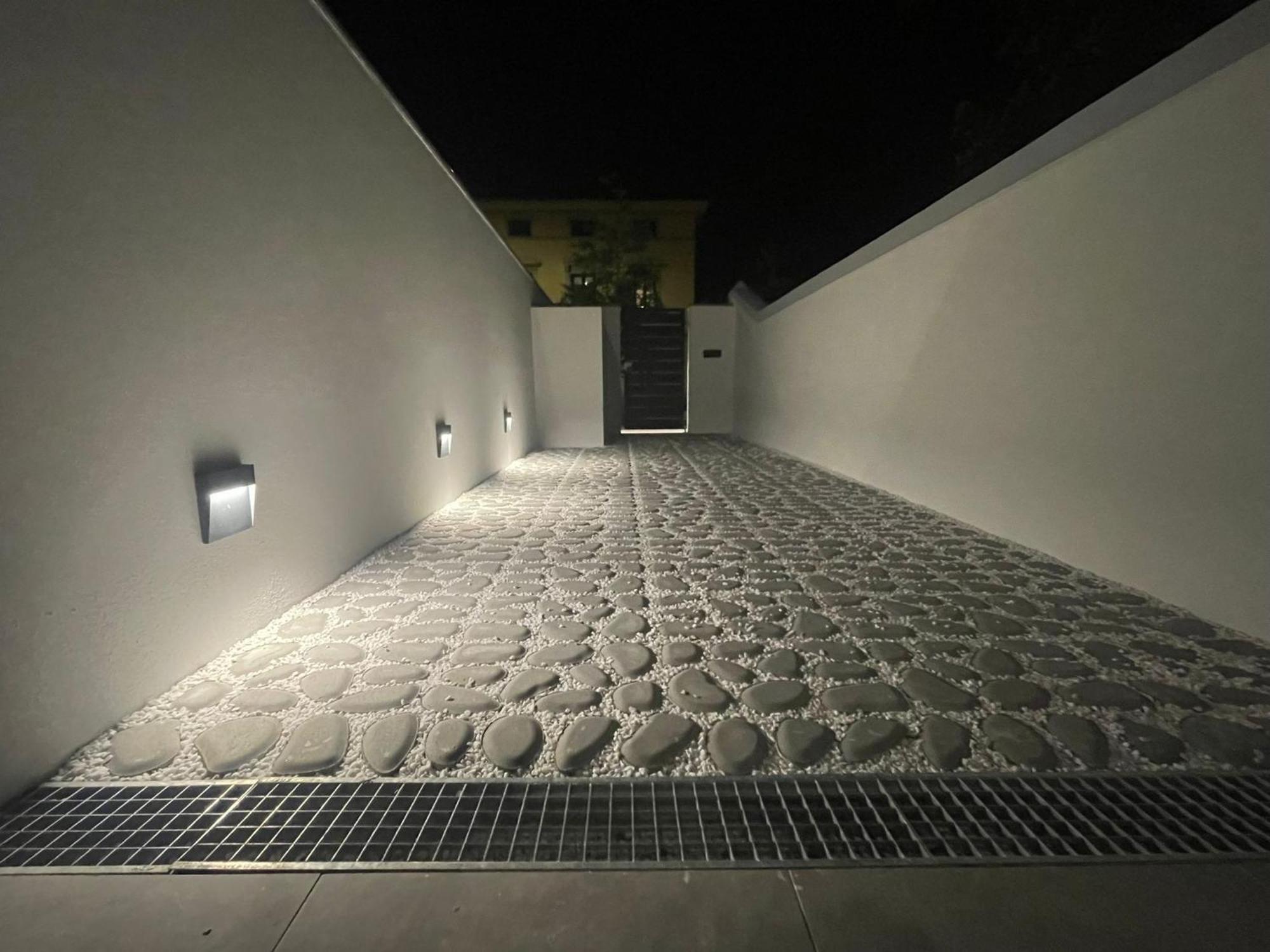 Elisa Apartments B - In Front Of The Walls Of ลุคคา ภายนอก รูปภาพ