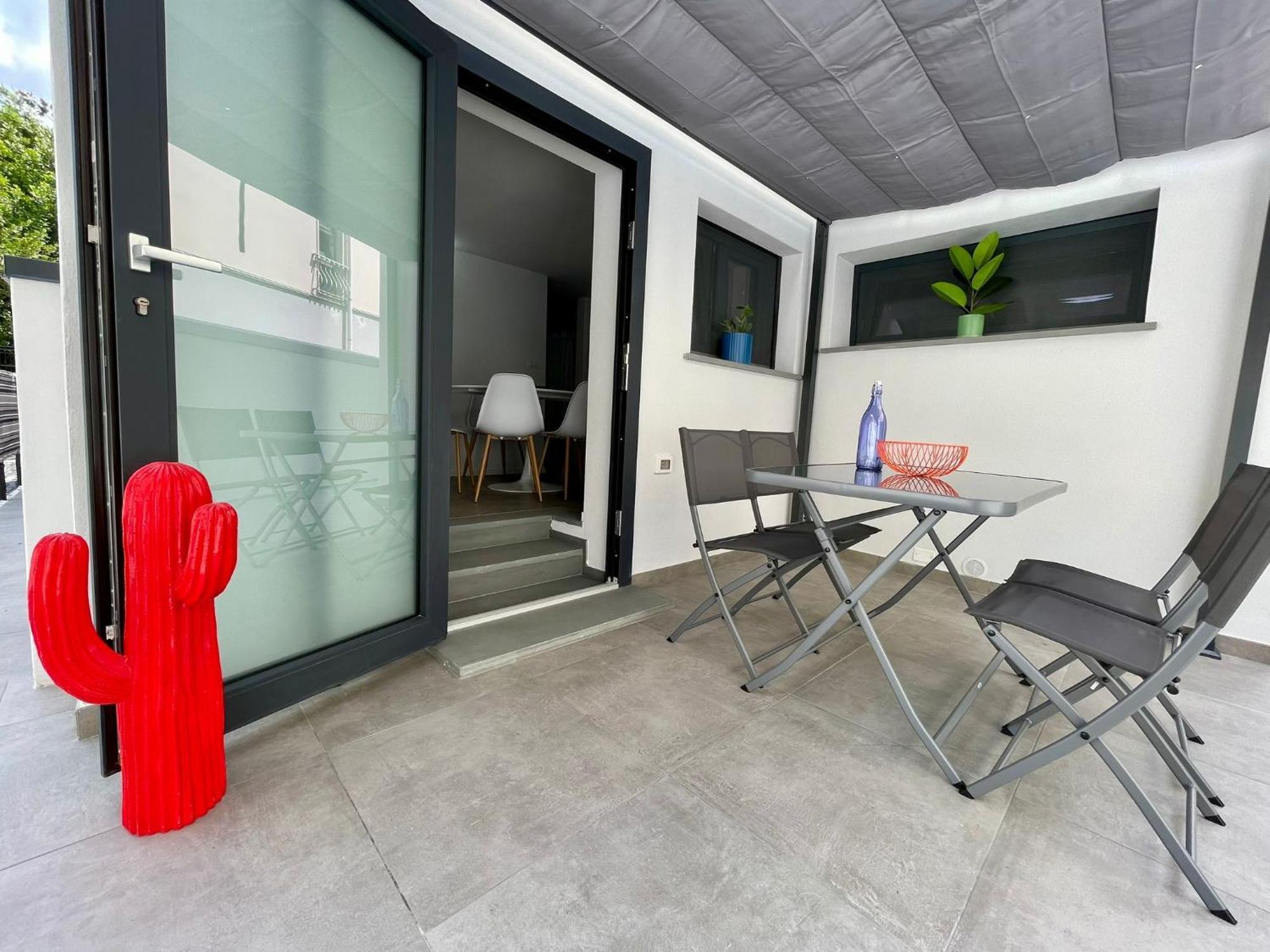 Elisa Apartments B - In Front Of The Walls Of ลุคคา ภายนอก รูปภาพ